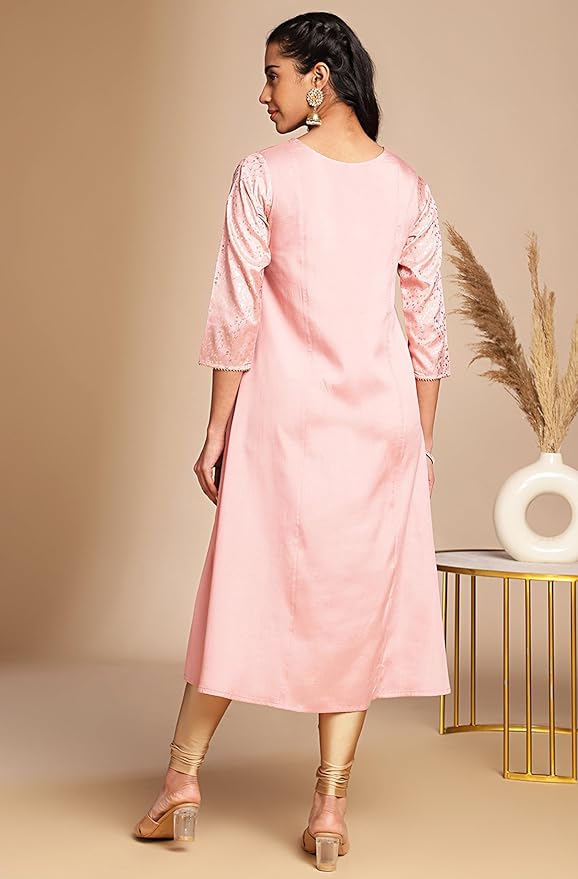 Pink Crepe Silk Foil Print Panelled Kurta - Image 6